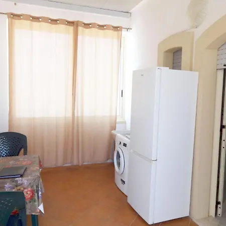 Tatil Evi Semplice Primo Piano 2 Posti Sinfonia Lido Marini